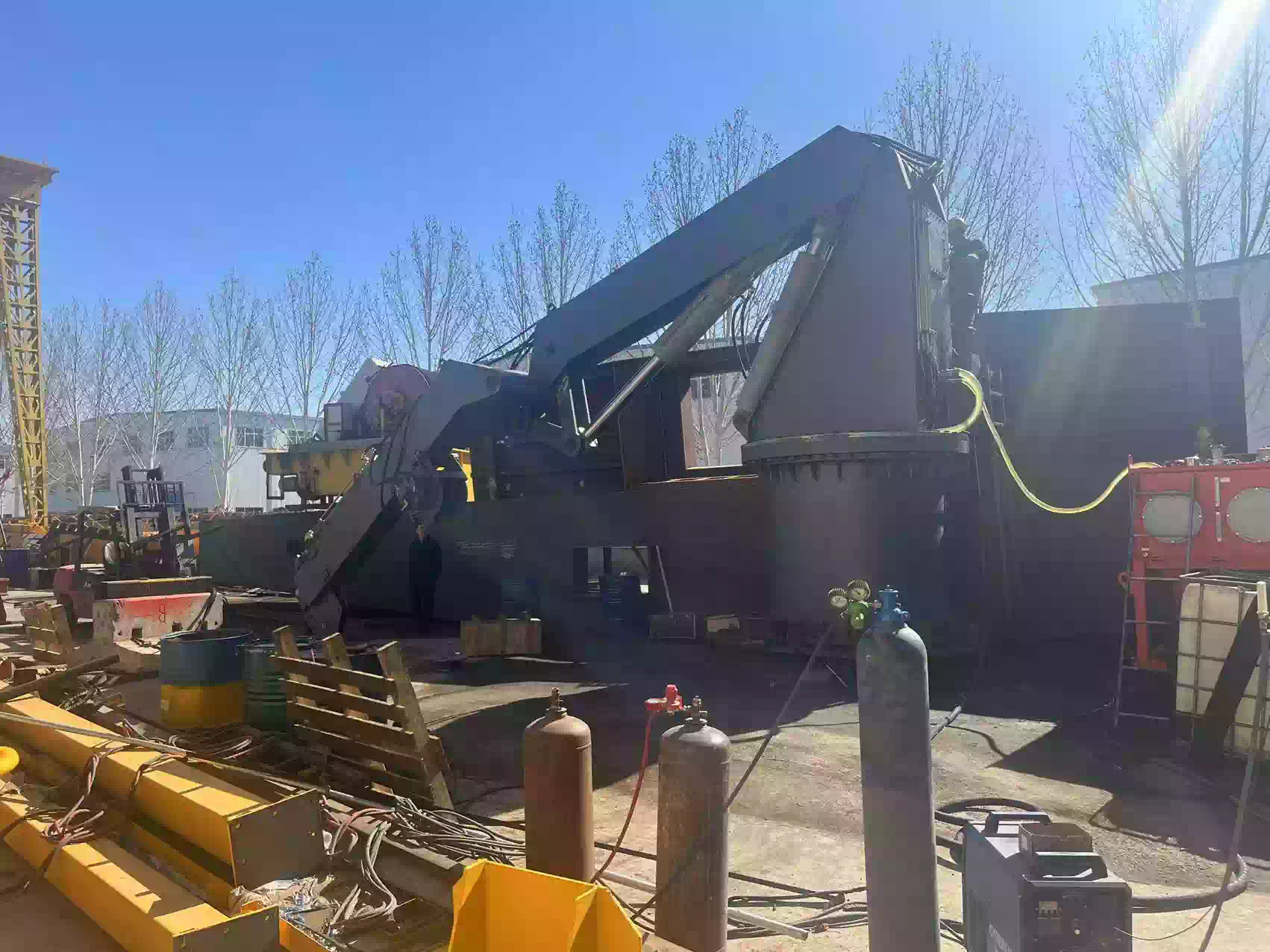 Knuckle boom telescopic crane2.webp